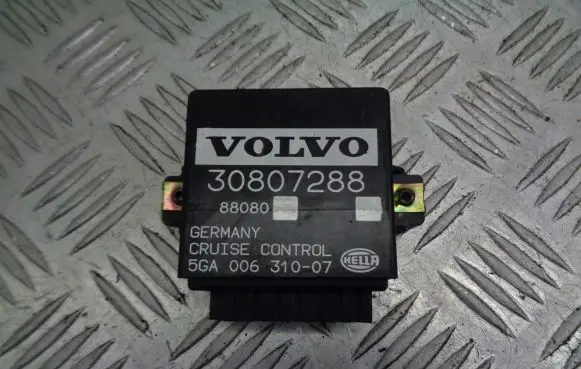 Volvo S40, V40 Cruise control relay 30807288