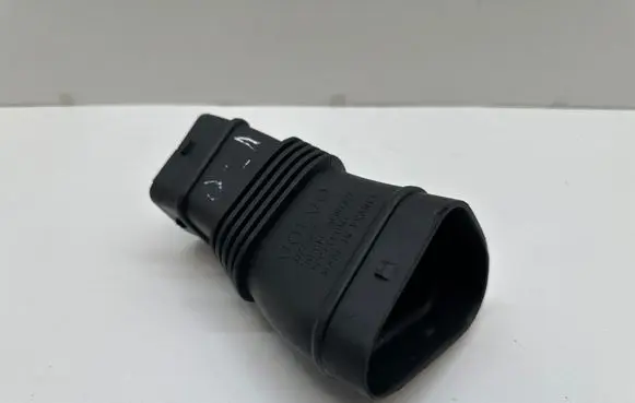 Volvo V70 Air intake hose/pipe 31274372