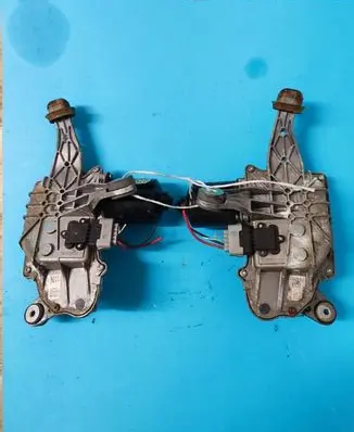 Renault Scenic III - Grand scenic III Wiper motor W000024699 W000024700