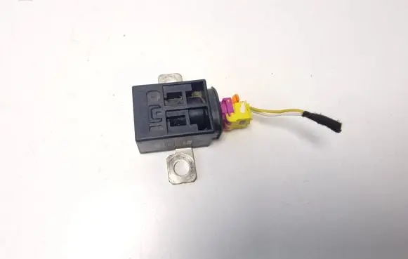 Audi Q7 4L Battery relay fuse 4F0915519