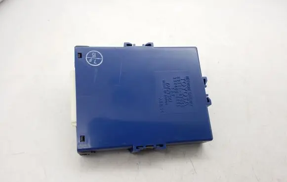Toyota Prius (XW20) Comfort/convenience module 8911147030 2324005091