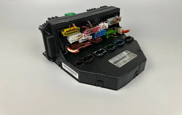 Mercedes-Benz E W212 Fuse module A2129008507 A2129016300 A2129024403