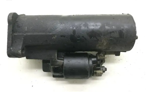 Volkswagen PASSAT B5 Starter motor 068911024H