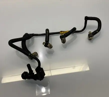 Mercedes-Benz B W246 W242 Fuel return line/hose A6070700332 6070700332