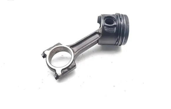 Nissan Qashqai Piston with connecting rod K9K430