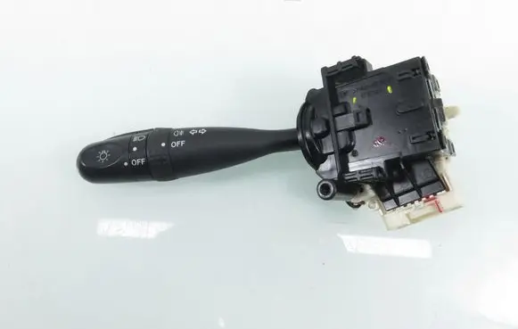 Suzuki Swift I Wiper turn signal indicator stalk/switch 173744