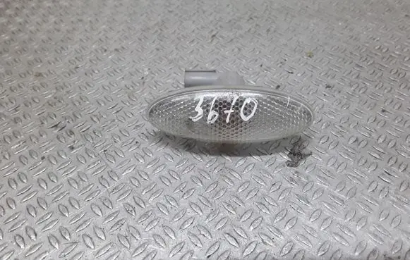 Toyota Yaris Front fender indicator light 817300D030