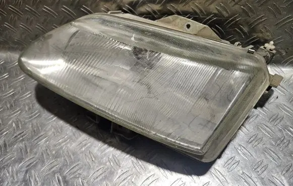 Renault Laguna I Headlight/headlamp 7700820122 0492705