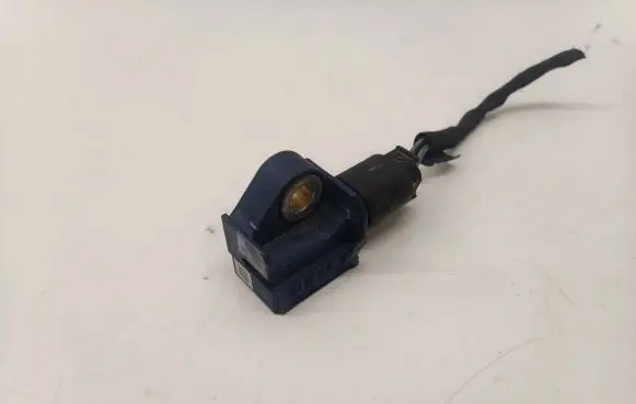 Mercedes-Benz E W212 Airbag deployment crash/impact sensor A2128204926
