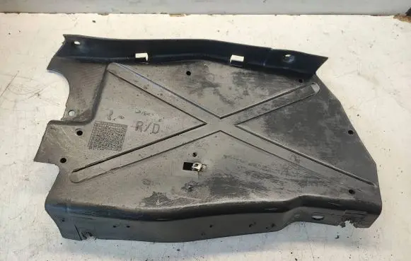 Opel Vivaro Engine splash shield/under tray 93857408 8200505045