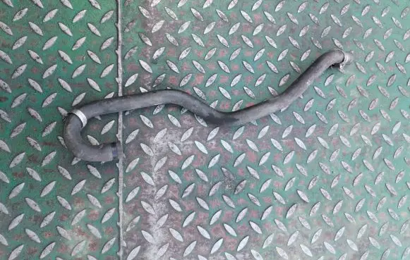 BMW X5 E53 Engine coolant pipe/hose 8409064