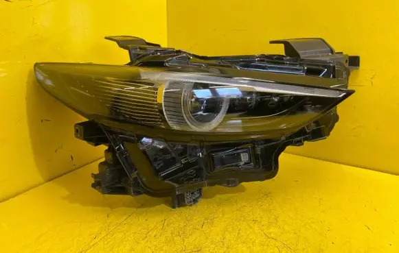 Mazda CX-30 Headlight/headlamp 4727
