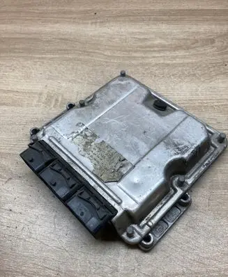 Renault Scenic I Engine control unit/module ECU 8200039569 0281001934