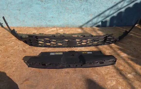 Skoda Kodiaq II Front bumper lower grill 57H853677