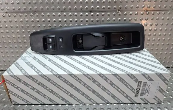 Fiat Doblo Electric window control switch S26339000 735484919