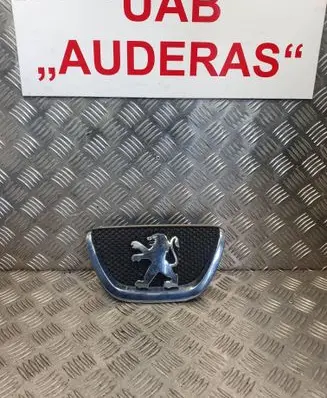 Peugeot 107 Manufacturer badge logo/emblem 31260H010 N8300