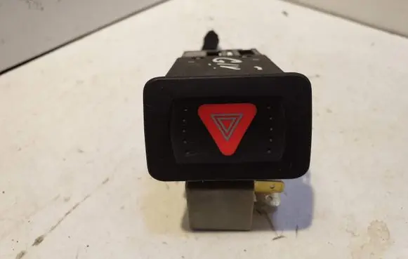 Volkswagen Golf IV Hazard light switch 1J0953235J 1J0959621E