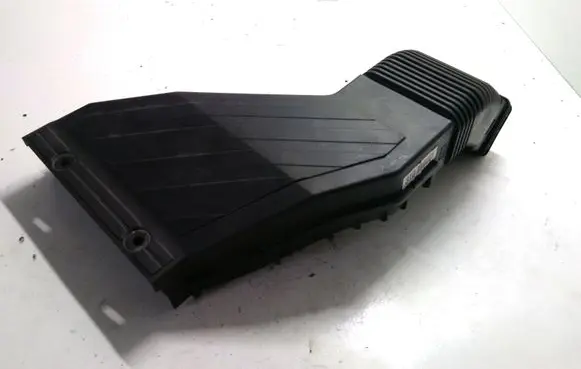 KIA Sportage Air intake duct part 28210D3100
