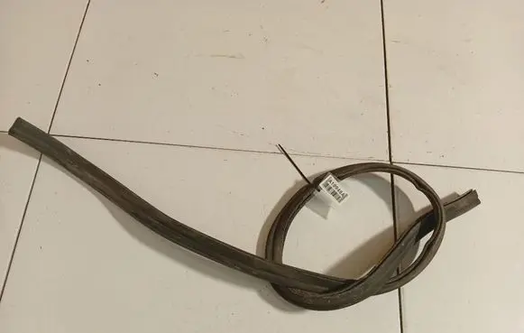 Mercedes-Benz Sprinter W906 Engine compartment rubber 