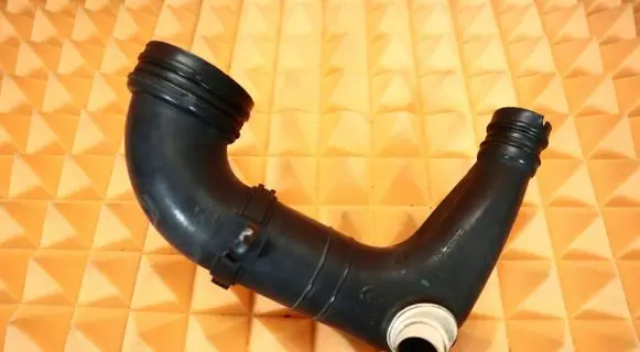 Ford Ka Air intake hose/pipe