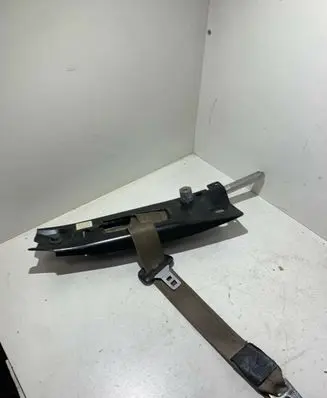 Volvo S80 Front seatbelt 39860305