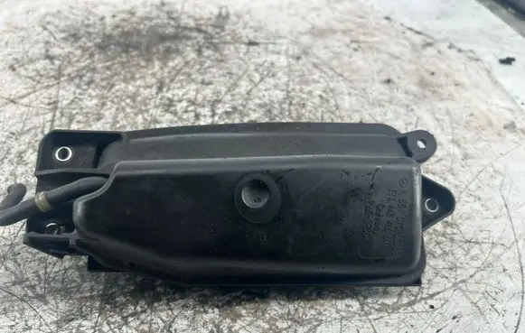 Mercedes-Benz E W212 Vacuum air tank A6510700568