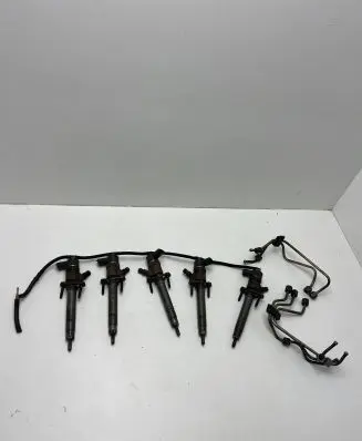 Volvo S60 Fuel injector 8658352