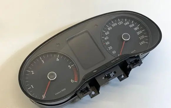 Volkswagen Polo V 6R Speedometer (instrument cluster) 6R0920861E