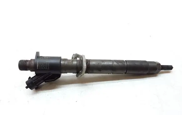 Volvo S60 Fuel injector 31303238 0445116046
