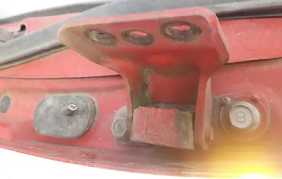 Mazda 323 Rear door lower hinge