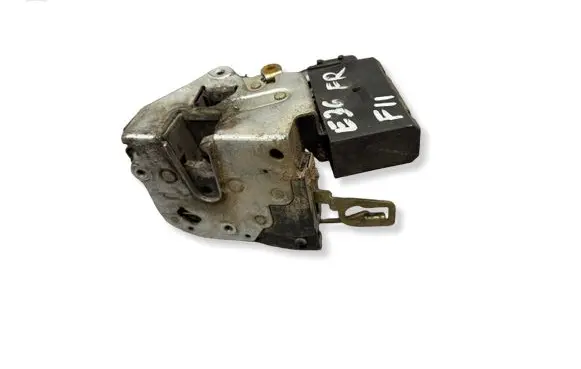 BMW 3 E36 Front door lock 8122204