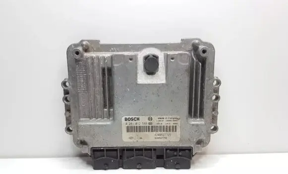 Renault Megane II Engine control unit/module 8200527725