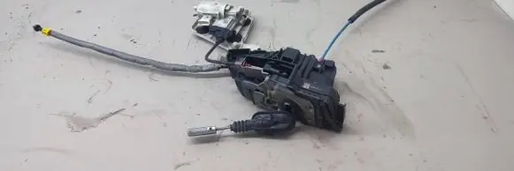 Mercedes-Benz S C217 Front door soft close latching motor (coupe) A2177600300