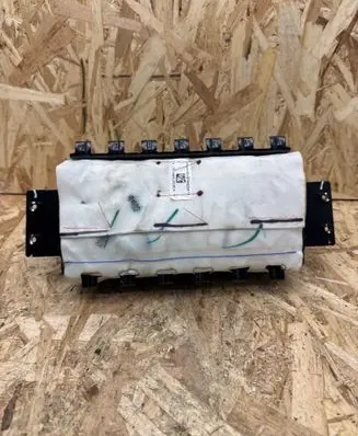 Tesla Model 3 Passenger airbag 0080P1120015 641046810D 107782400F