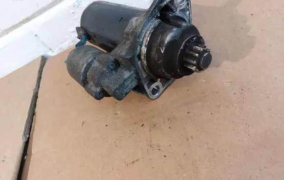 Volkswagen PASSAT B6 Starter motor