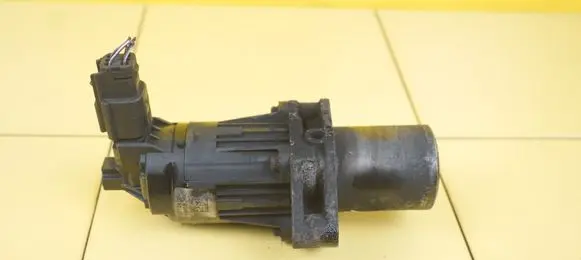 Opel Insignia A EGR thermostat 55578264 B20DTH
