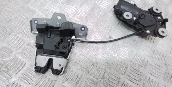 Volvo S90, V90 Tailgate/trunk/boot lock/catch/latch 31484595