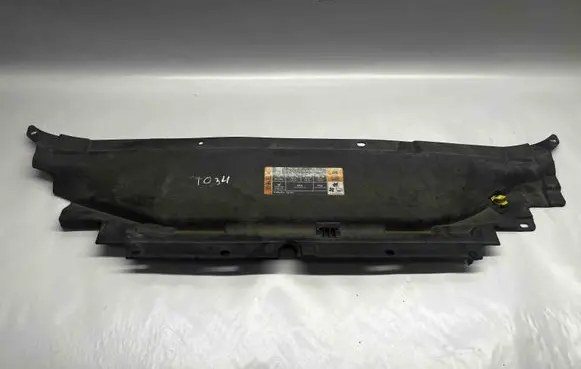 Ford Fusion Radiator trim DS7316613AF