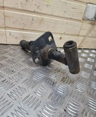 BMW 5 E39 Front bumper shock/impact absorber 8159359