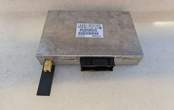 Audi A4 S4 B6 8E 8H Bluetooth control unit module 8P0862335A