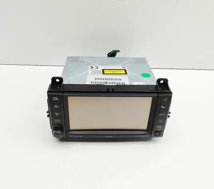 Jeep Grand Cherokee (WK) Radio/CD/DVD/GPS head unit 68089011AC