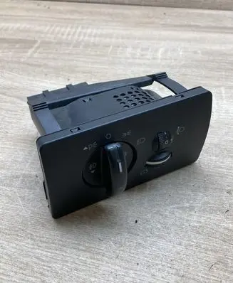 Ford Mondeo Mk III Light switch 1S7T13A024AB