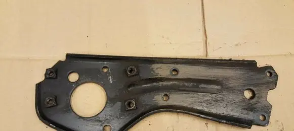 Volkswagen Golf II Fuel pump bracket 