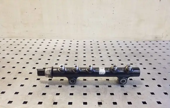 Citroen DS4 Fuel main line pipe 9807070880 9664111780