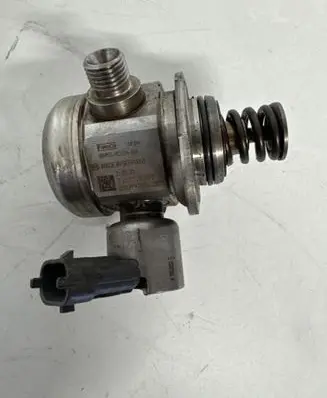 Volvo V60 Fuel injection high pressure pump BM5G9D376BA 2003997876 0261520077