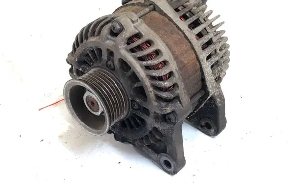 Nissan Juke I F15 Generator/alternator 23100-1KA1A