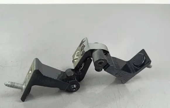 Rear door hinge set