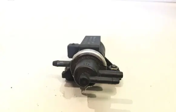 Audi A6 S6 C5 4B Turbo solenoid valve 1H0906627