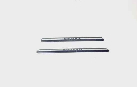 Volvo V70 sill trim set (inner) 8659960