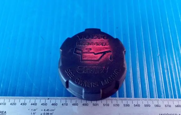 Volvo XC90 Oil filler cap 